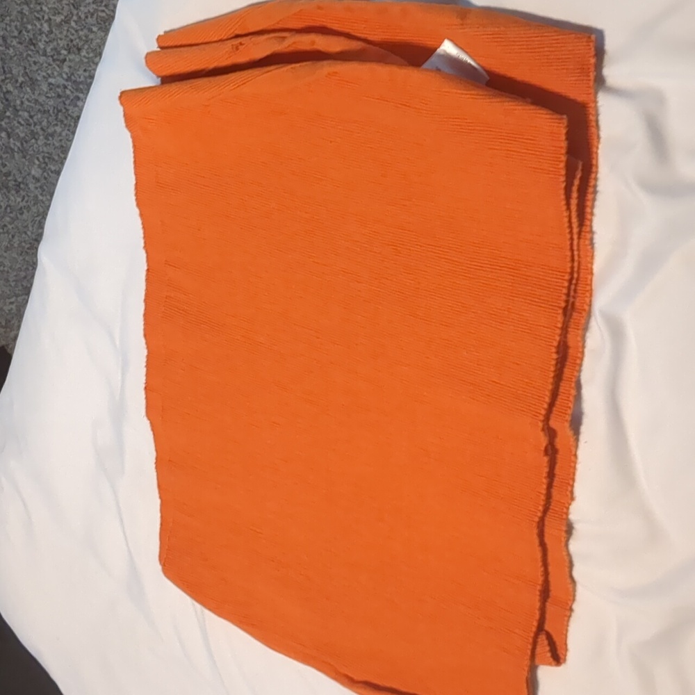 Set of 4 orange placemats